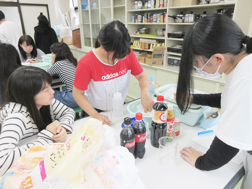 看護専門学校の授業の様子