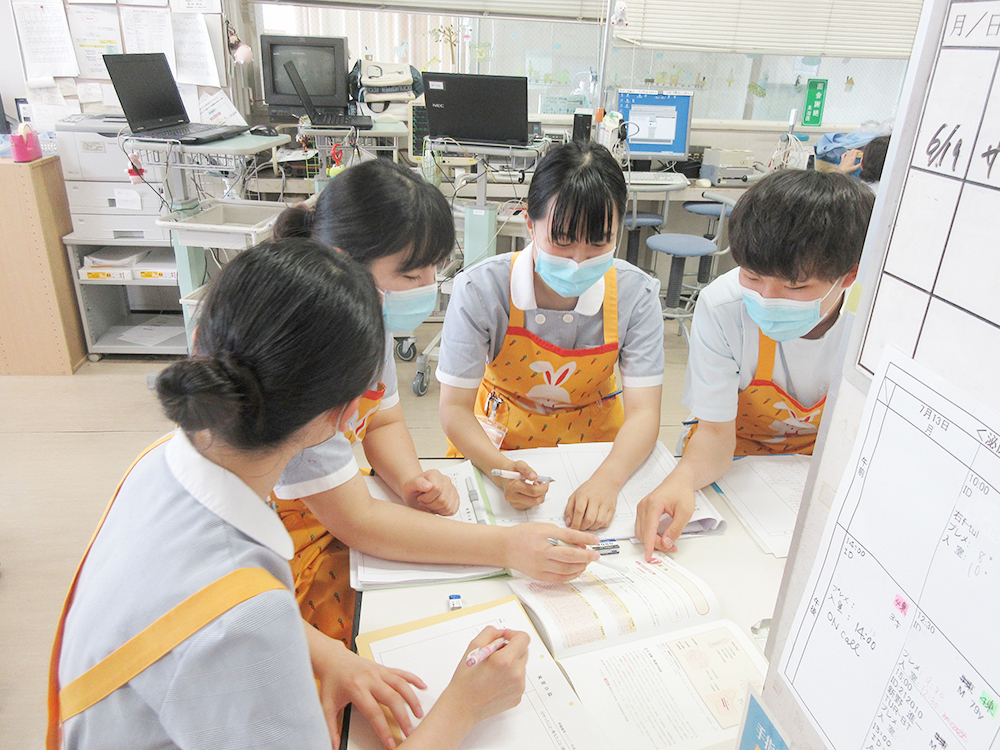 基礎分野I・II 授業の様子